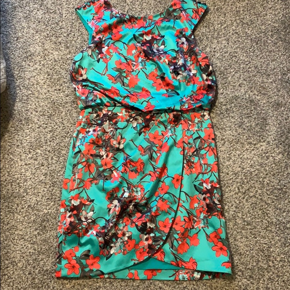 Jessica Simpson dress